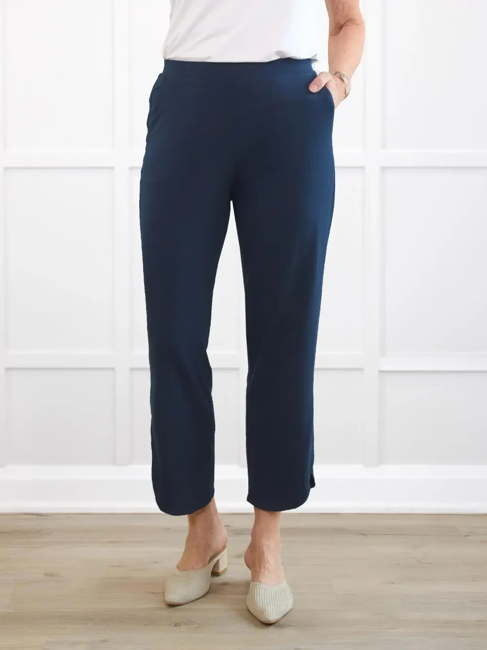 Akira tulip hem capri pant | PLUS - FINAL SALE from Miik
